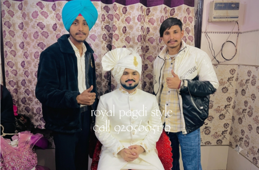 Pagdi Bandhne Wala in Delhi NCR